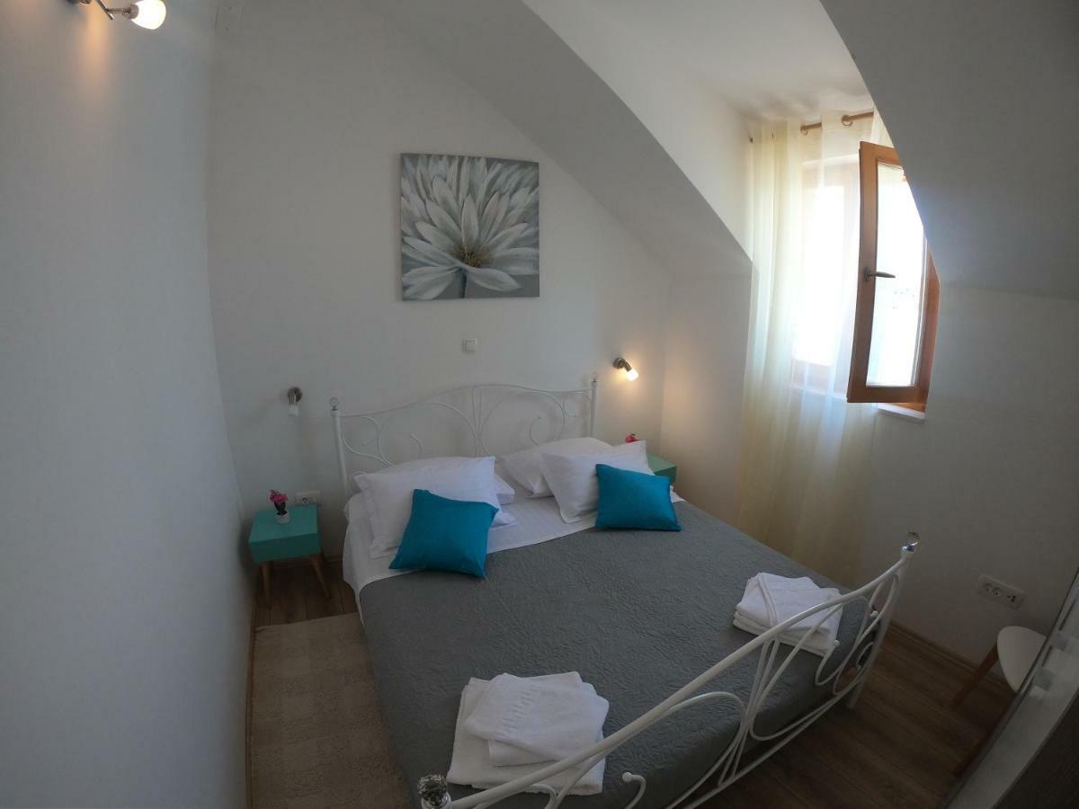 Apartment Vesna Primošten المظهر الخارجي الصورة